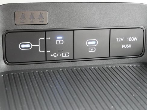 Certified 2025 Hyundai Kona SEL image 27