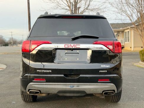 Used 2017 GMC Acadia Denali w/ Technology Package AWD/4WD image 5