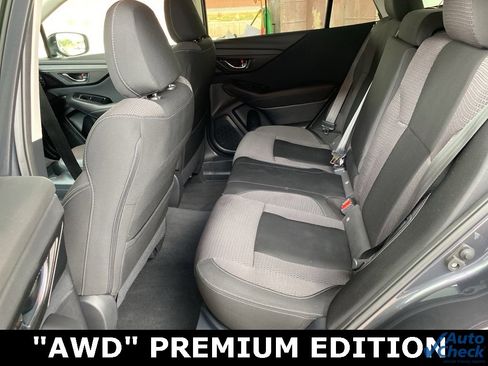 Used 2024 Subaru Outback Premium image 19