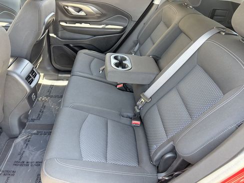 Used 2022 GMC Terrain SLE w/ Driver Convenience Package AWD/4WD image 17