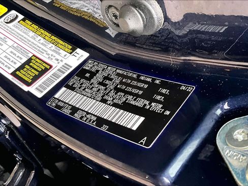 Used 2022 Toyota Highlander LE FWD image 34