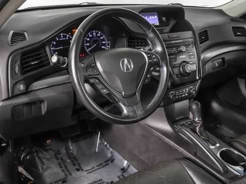 Used 2015 Acura ILX FWD image 4