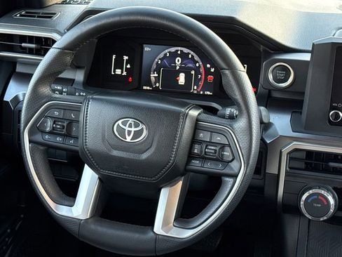Used 2025 Toyota 4Runner SR5 image 14