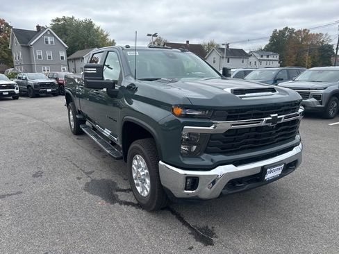 New 2026 Chevrolet Silverado 3500 LT image 7