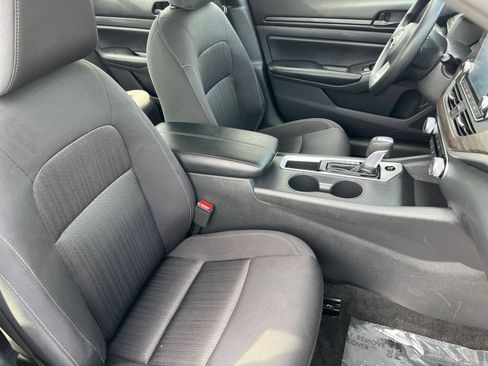 Used 2026 Nissan Altima 2.5 SV FWD image 41