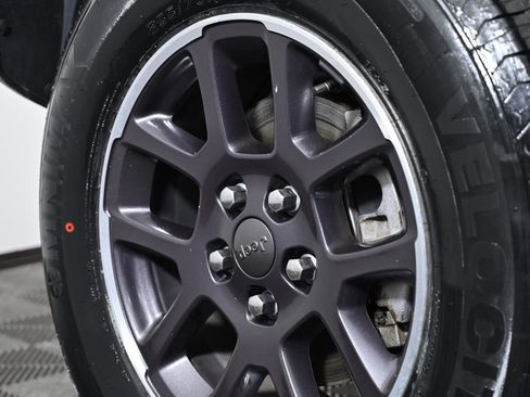 Used 2022 Jeep Gladiator Overland w/ Cold Weather Group image 41