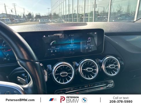 Used 2021 Mercedes-Benz GLA 250 4MATIC image 24