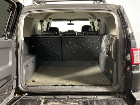 Used 2007 Toyota FJ Cruiser 4WD image 12
