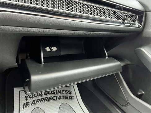 Used 2023 Honda Civic Sport image 33