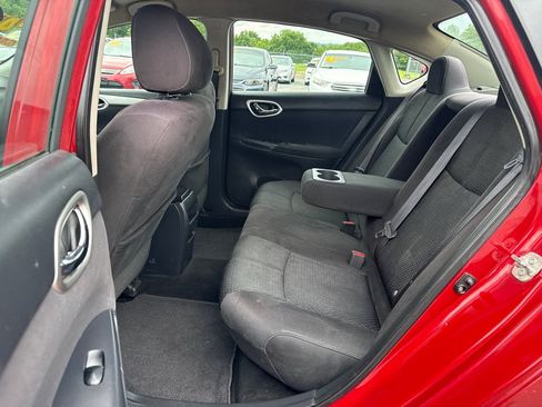 Used 2014 Nissan Sentra SR w/ SR Driver Package FWD image 10