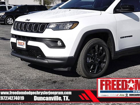 New 2026 Jeep Compass Latitude image 42