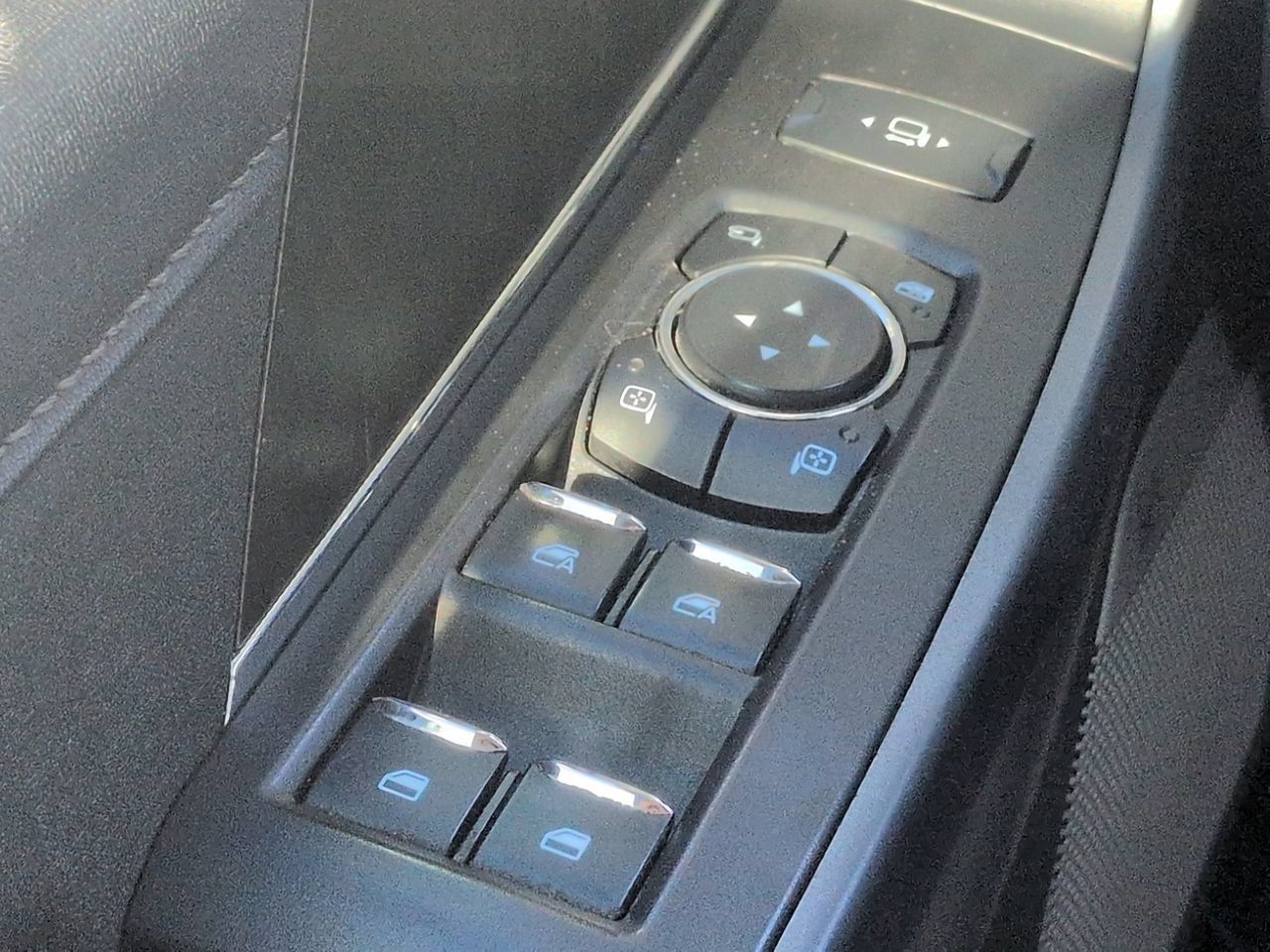 Used 2024 Ford F250 Lariat w/ Sport Appearance Package AWD/4WD image 22