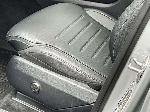 New 2026 Mercedes-Benz GLC 300 4MATIC image 18