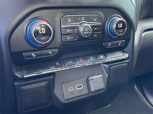 Used 2020 Chevrolet Silverado 1500 LT w/ Texas Edition image 20