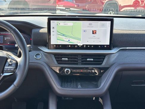 Used 2025 Ford Explorer Platinum w/ LUX Leather Package image 14