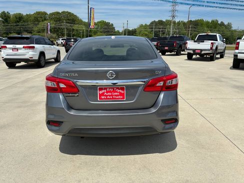 Used 2019 Nissan Sentra SV FWD image 6