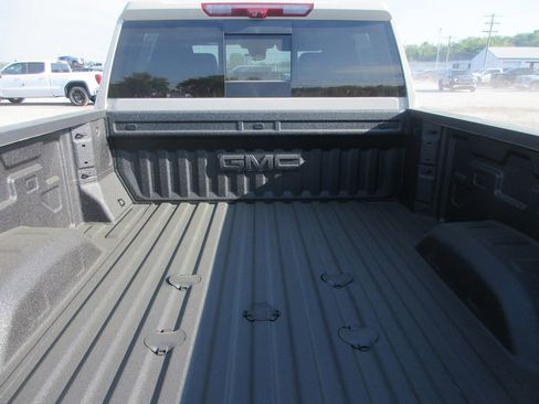 New 2026 GMC Sierra 3500 AT4 w/ AT4 Premium Plus Package AWD/4WD image 7