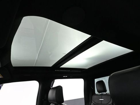 Used 2026 Ford F250 Platinum w/ FX4 Off-Road Package image 26