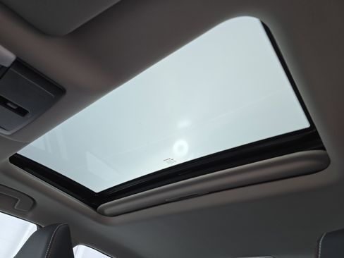 New 2025 Nissan Altima 2.5 SR w/ SR Premium Package image 29