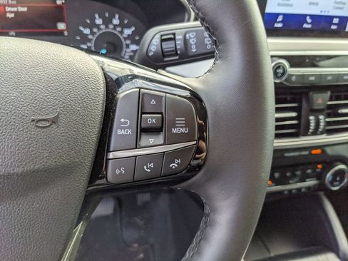 Certified 2022 Ford Escape SEL image 29