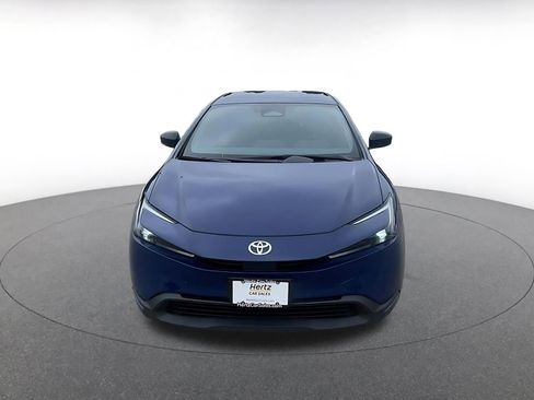 Used 2025 Toyota Prius LE image 4