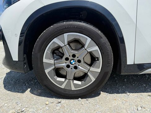 Used 2025 BMW X1 xDrive28i AWD/4WD image 14