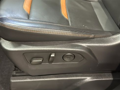 Used 2025 GMC Sierra 1500 AT4 w/ AT4 Premium Package image 25