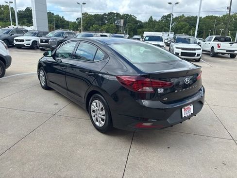 Used 2020 Hyundai Elantra SE FWD image 5