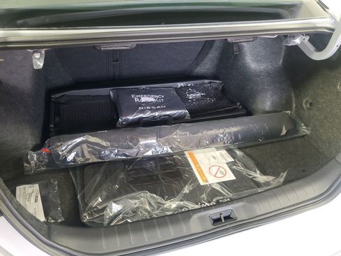 New 2025 Nissan Altima 2.5 SR w/ SR Premium Package image 32