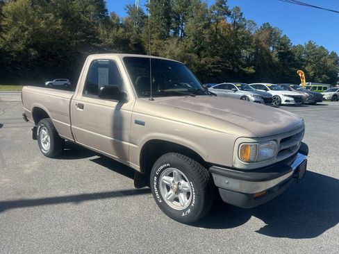 Used 1997 MAZDA B-Series Pickup 2WD Regular Cab B2300 image 3