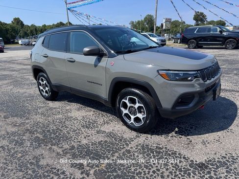 Used 2022 Jeep Compass Trailhawk w/ Trailhawk Elite Group AWD/4WD image 5