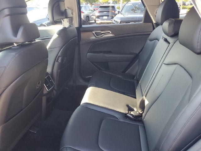 Used 2025 Kia Sportage EX FWD image 20