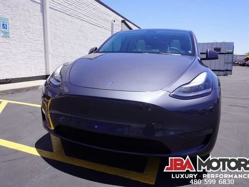 Used 2021 Tesla Model Y Long Range AWD/4WD image 22