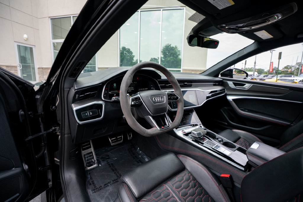 Used 2022 Audi RS 6 AWD/4WD image 34