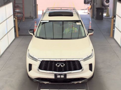 Certified 2023 INFINITI QX60 Sensory w/ Cargo Package AWD/4WD image 2