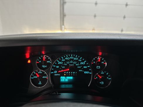 Used 2020 Chevrolet Express 2500 image 20