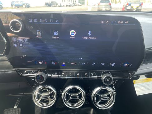 Used 2024 Chevrolet Blazer EV LT image 25