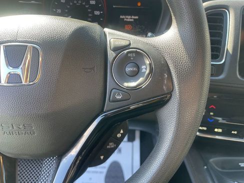 Used 2021 Honda HR-V EX image 17