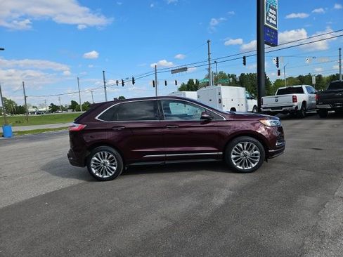 Used 2020 Ford Edge Titanium w/ Equipment Group 301A AWD/4WD image 5