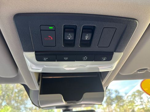 Used 2023 Nissan Rogue Platinum w/ Platinum Premium Package image 42