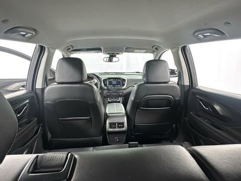 Used 2024 GMC Terrain SLT image 18