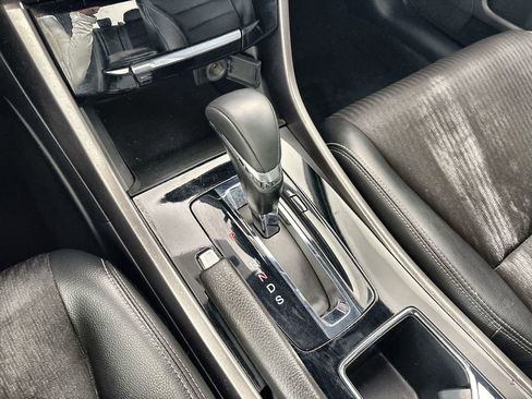 Used 2016 Honda Accord Sport image 20
