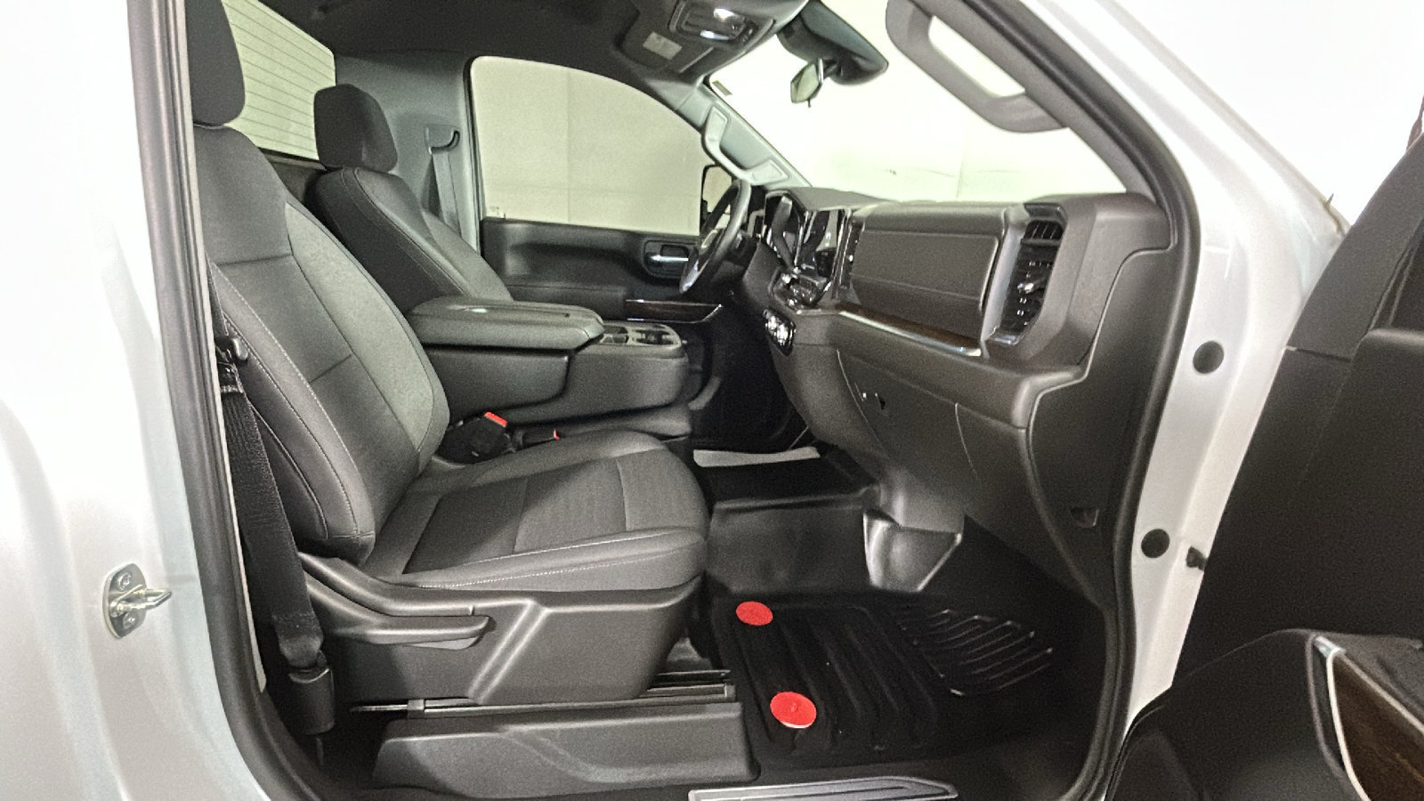 Used 2024 GMC Sierra 2500 SLE w/ SLE Convenience Package AWD/4WD image 36
