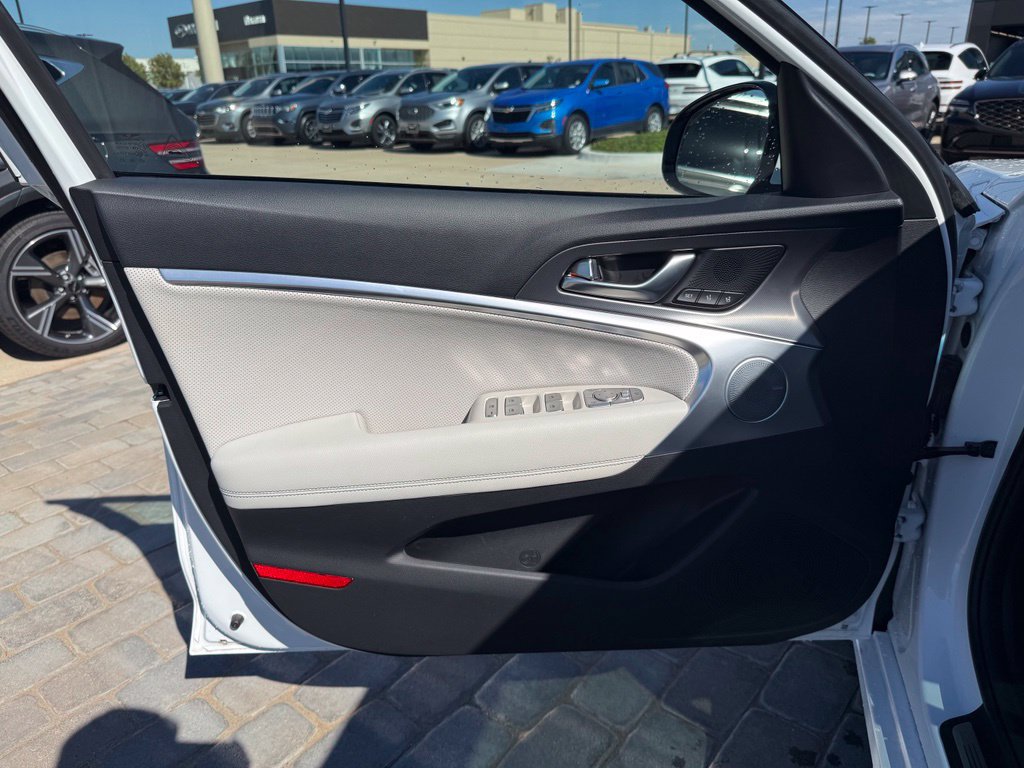 Used 2026 Genesis G70 3.3T Sport Prestige RWD image 10