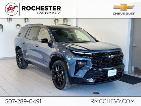Used 2026 Chevrolet Traverse RS AWD/4WD image 1