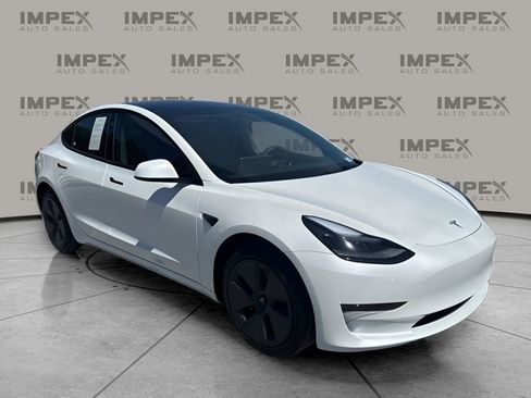 Used 2023 Tesla Model 3 Standard Range RWD image 7