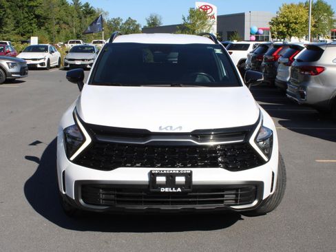 Certified 2023 Kia Sportage X-Line image 3