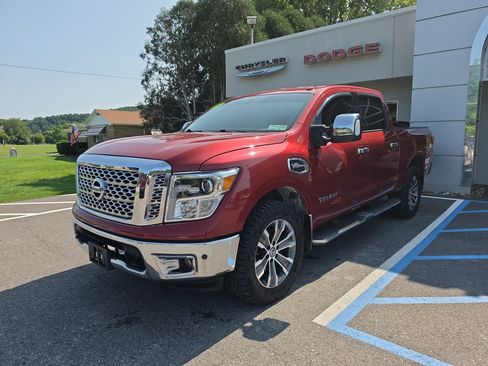 Used 2017 Nissan Titan Platinum Reserve AWD/4WD image 8