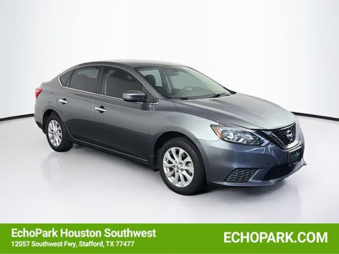 Used 2019 Nissan Sentra SV FWD image 1