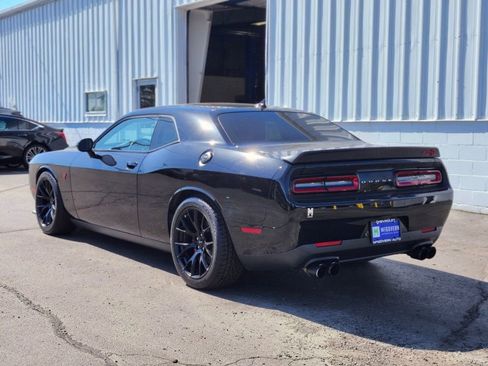 Used 2019 Dodge Challenger SRT Hellcat w/ Laguna Leather Package RWD image 3